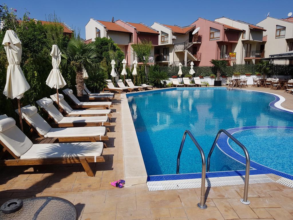 Aria Complex Aparthotel Sveti Vlas Buitenkant foto